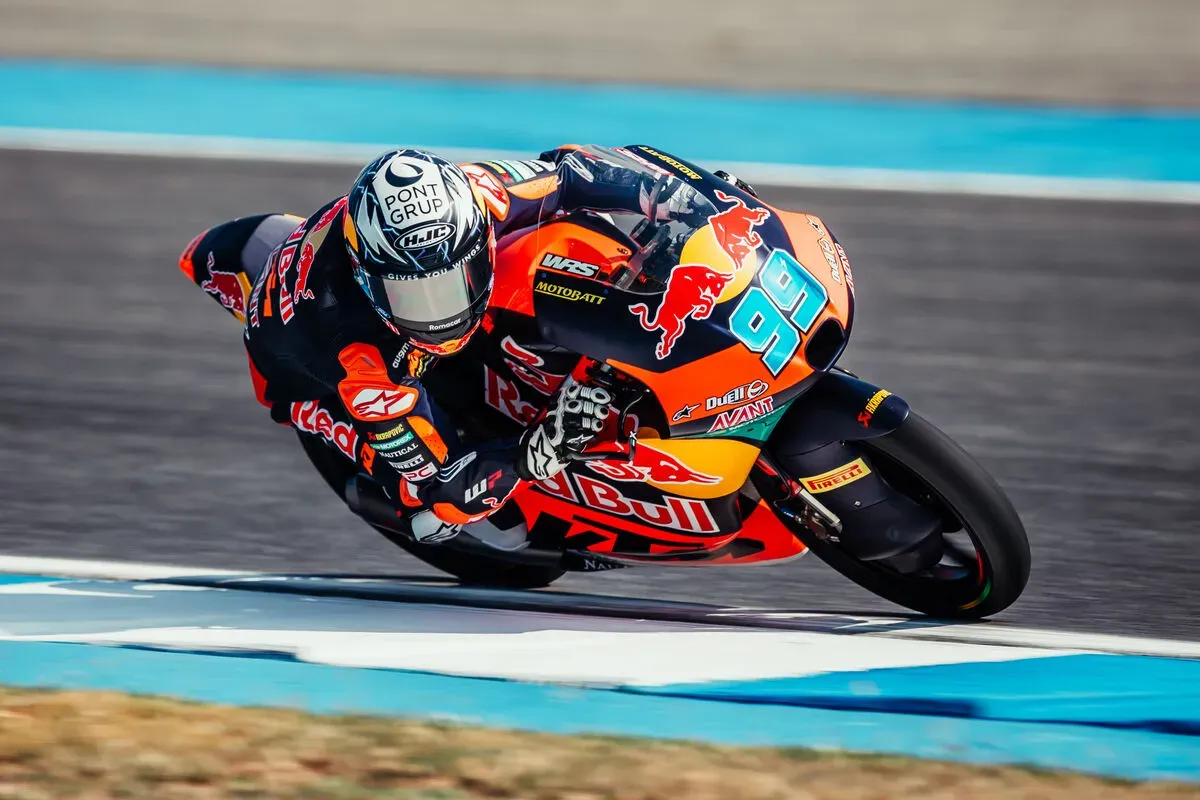 José Antonio Rueda Domina Moto3 en Tailandia 2025