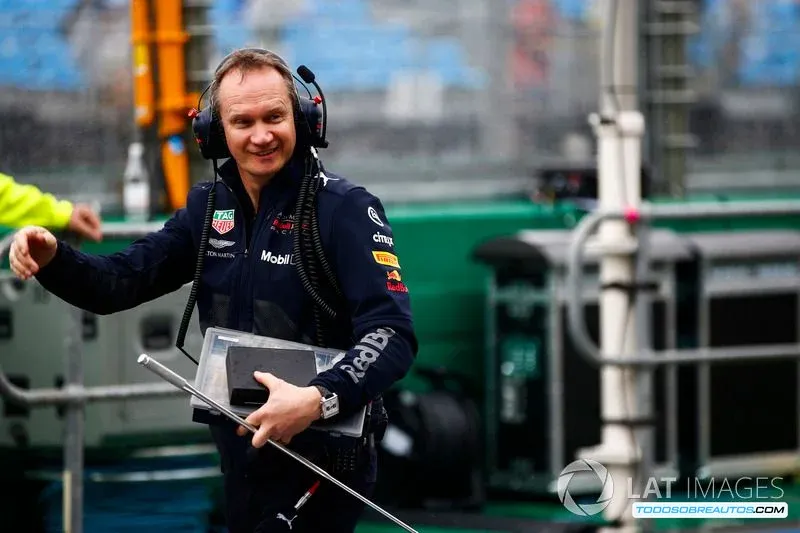 Jonathan Wheatley en el paddock de la Fórmula 1 durante su tiempo en Red Bull Racing.