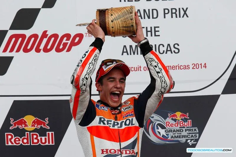 Marc Márquez celebrando una victoria en el Gran Premio de las Américas.