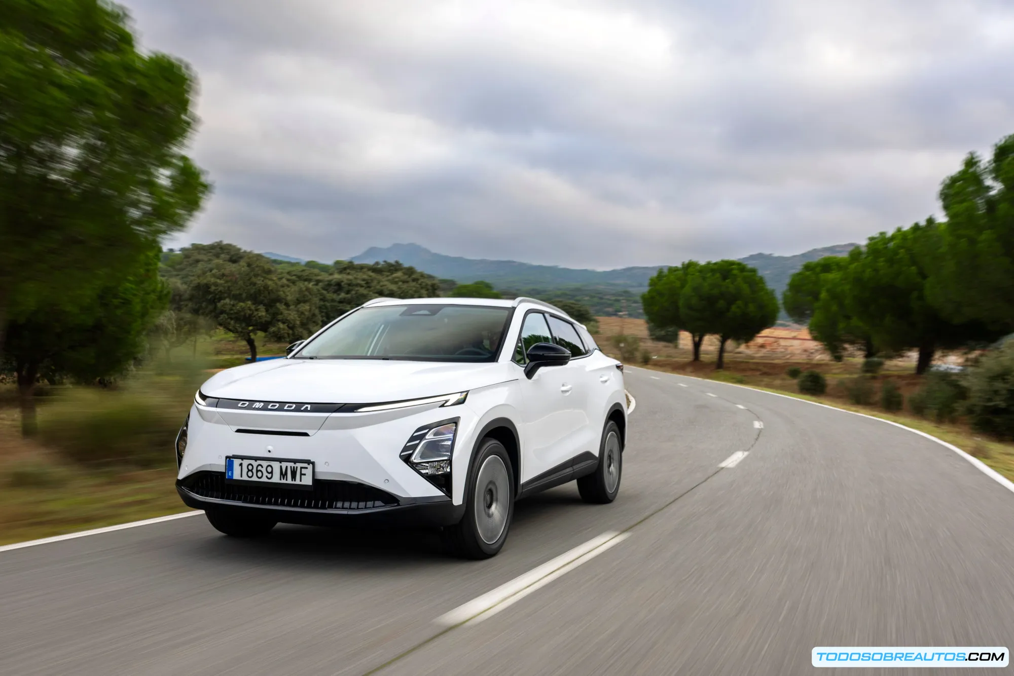 Imagen del coche Omoda 5, representando una opción asequible.