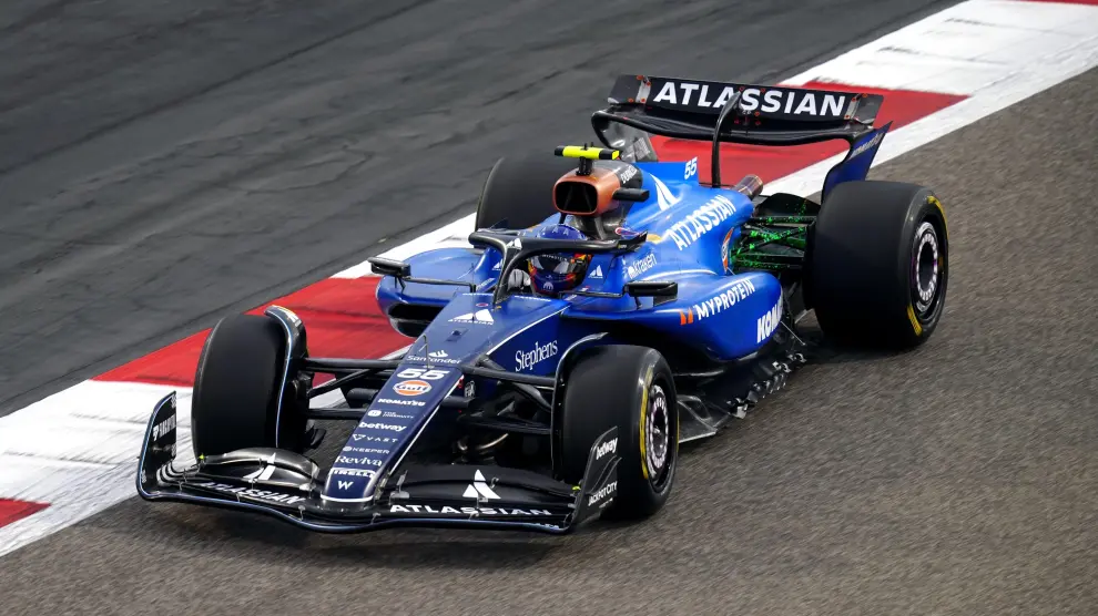 Carlos Sainz Sorprende en Test F1 Bahrein 2025