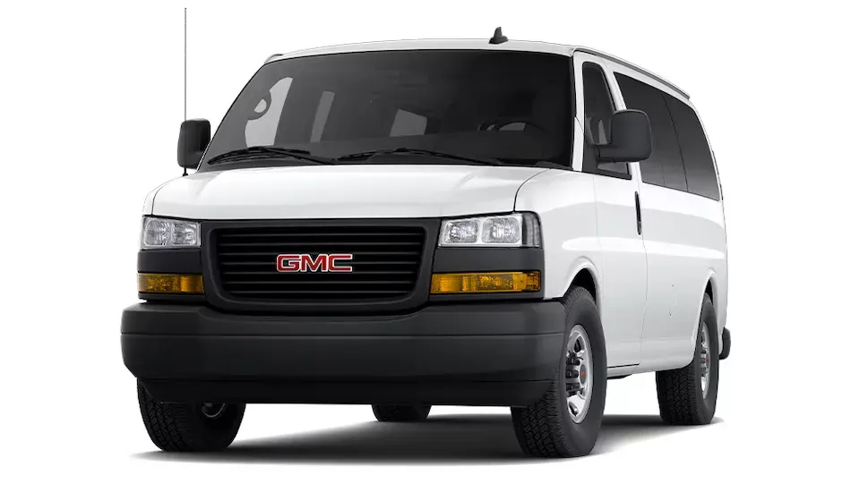 GMC Savana Passenger Van 2024 y 2025