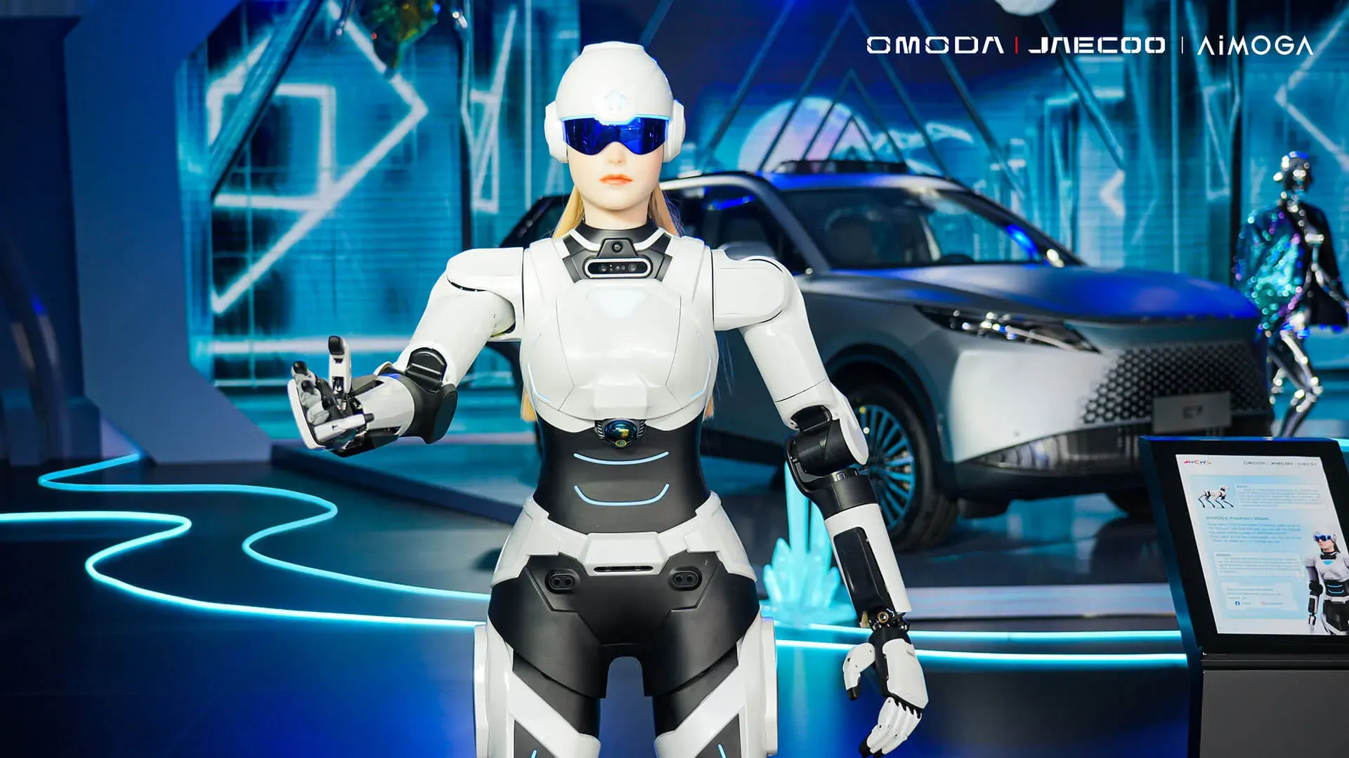 El Robot AiMOGA Revoluciona la Experiencia de Venta en OMODA & JAECOO