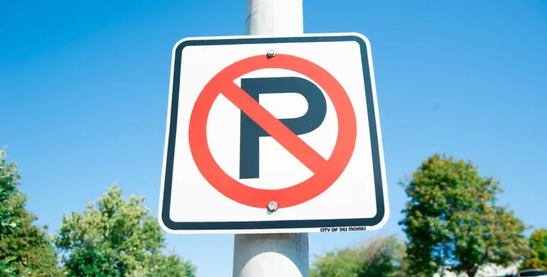 Multa que Desafía las Leyes Automotrices en Malasia