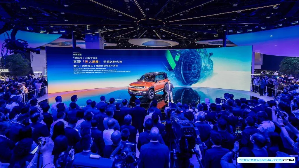 Imagen del CEO de Geely o un evento importante de la marca.