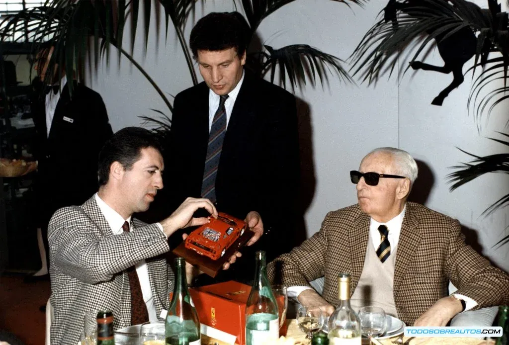 Imagen de Enzo y Piero Ferrari en 1987.