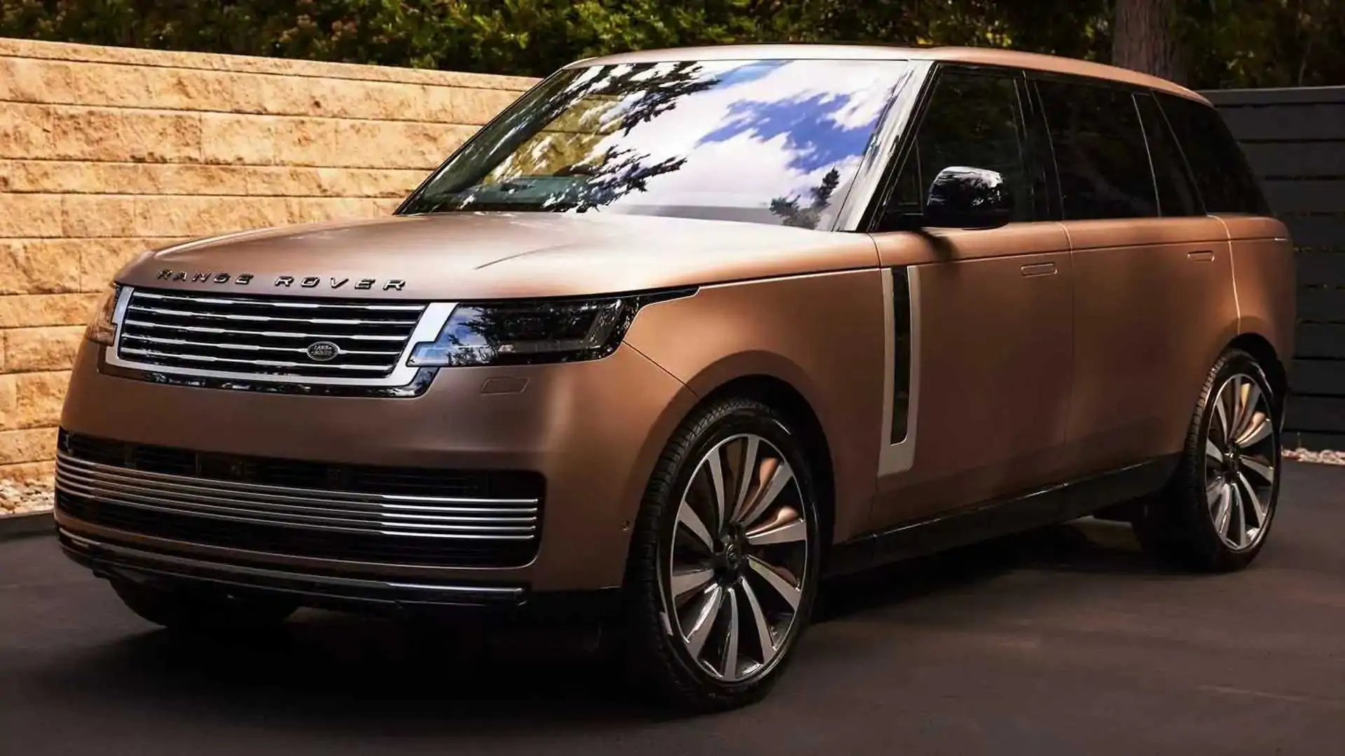 Range Rover SV Santuario