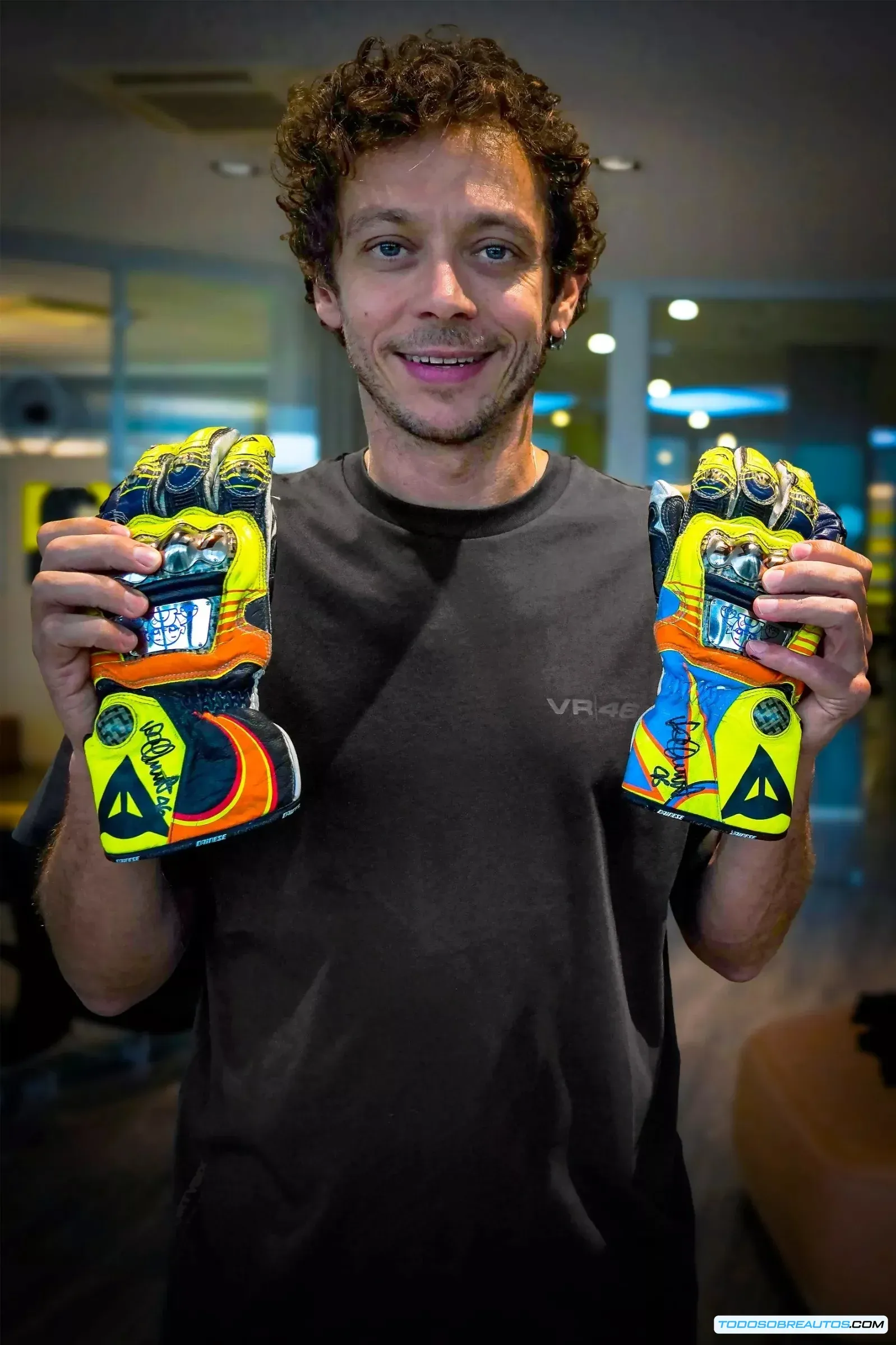 Guantes usados por Valentino Rossi