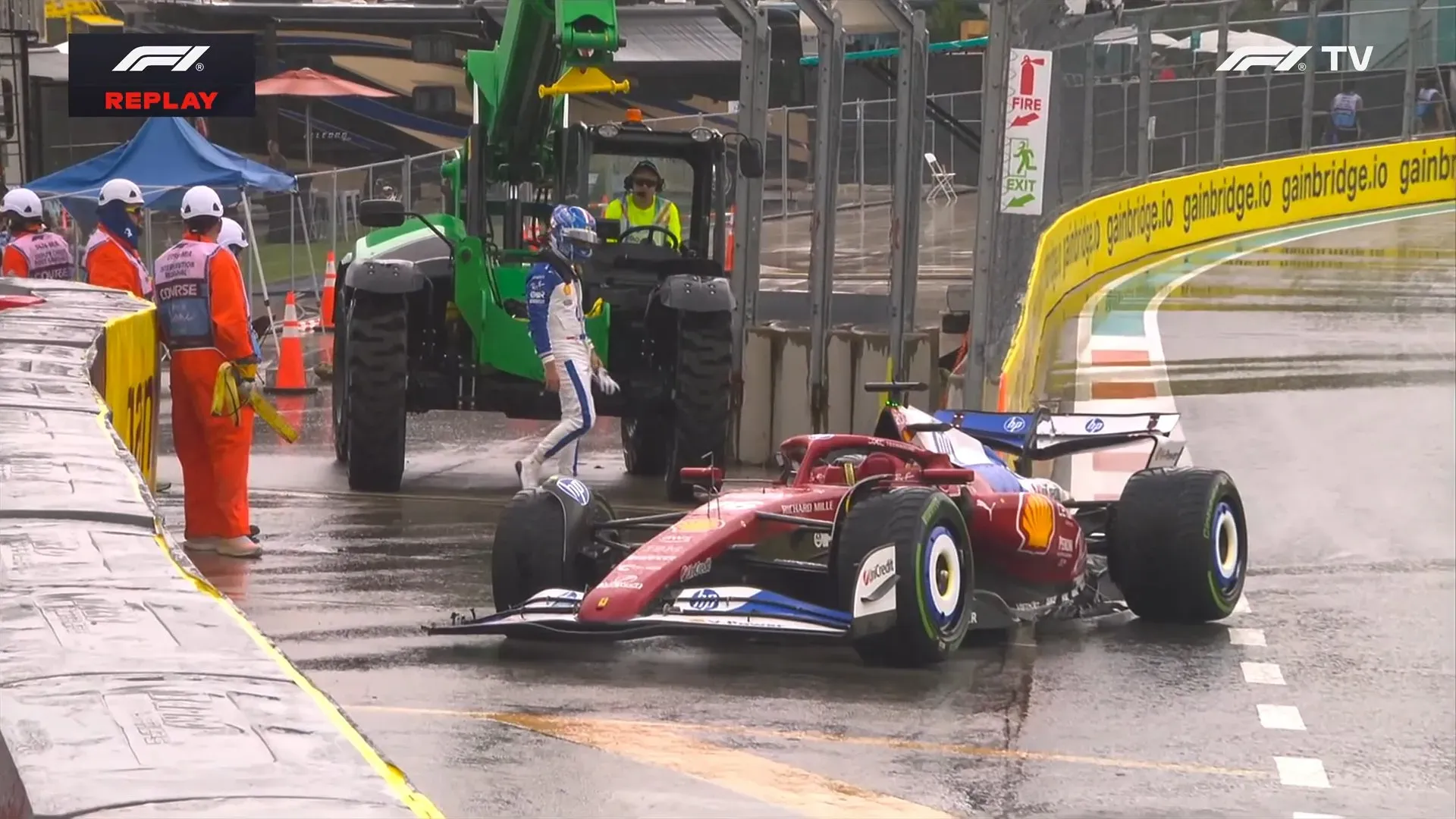 Leclerc Expone la Frustración en Ferrari F1