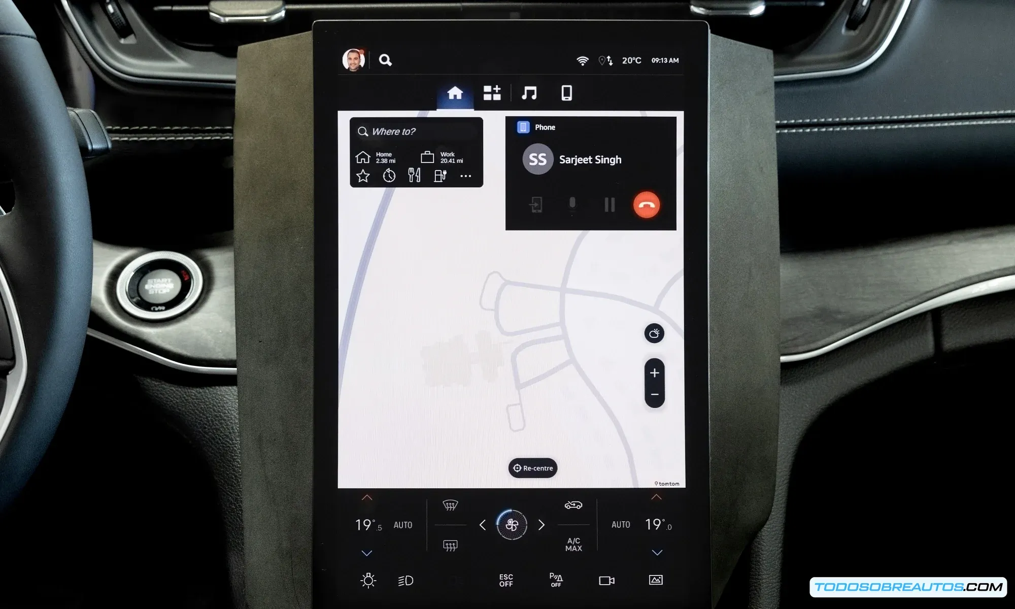 Detalle del tablero de instrumentos de la Zero DS mostrando la velocidad, la autonomía, etc. o imagen cercana del motor.