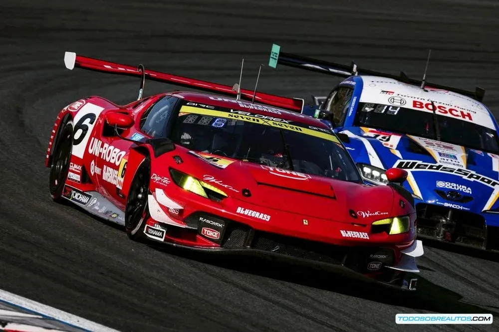 Imagen del circuito de Fuji o del Ferrari 296 GT3 del equipo Velorex.