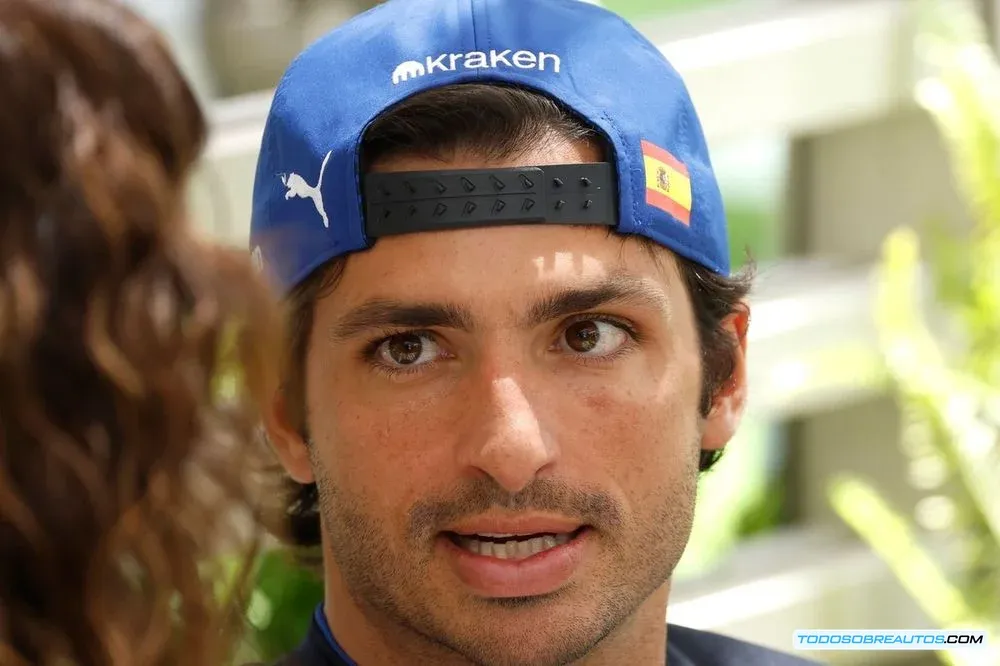 Carlos Sainz, piloto de Williams, ofreciendo una perspectiva sobre los desafíos de adaptarse a Ferrari.