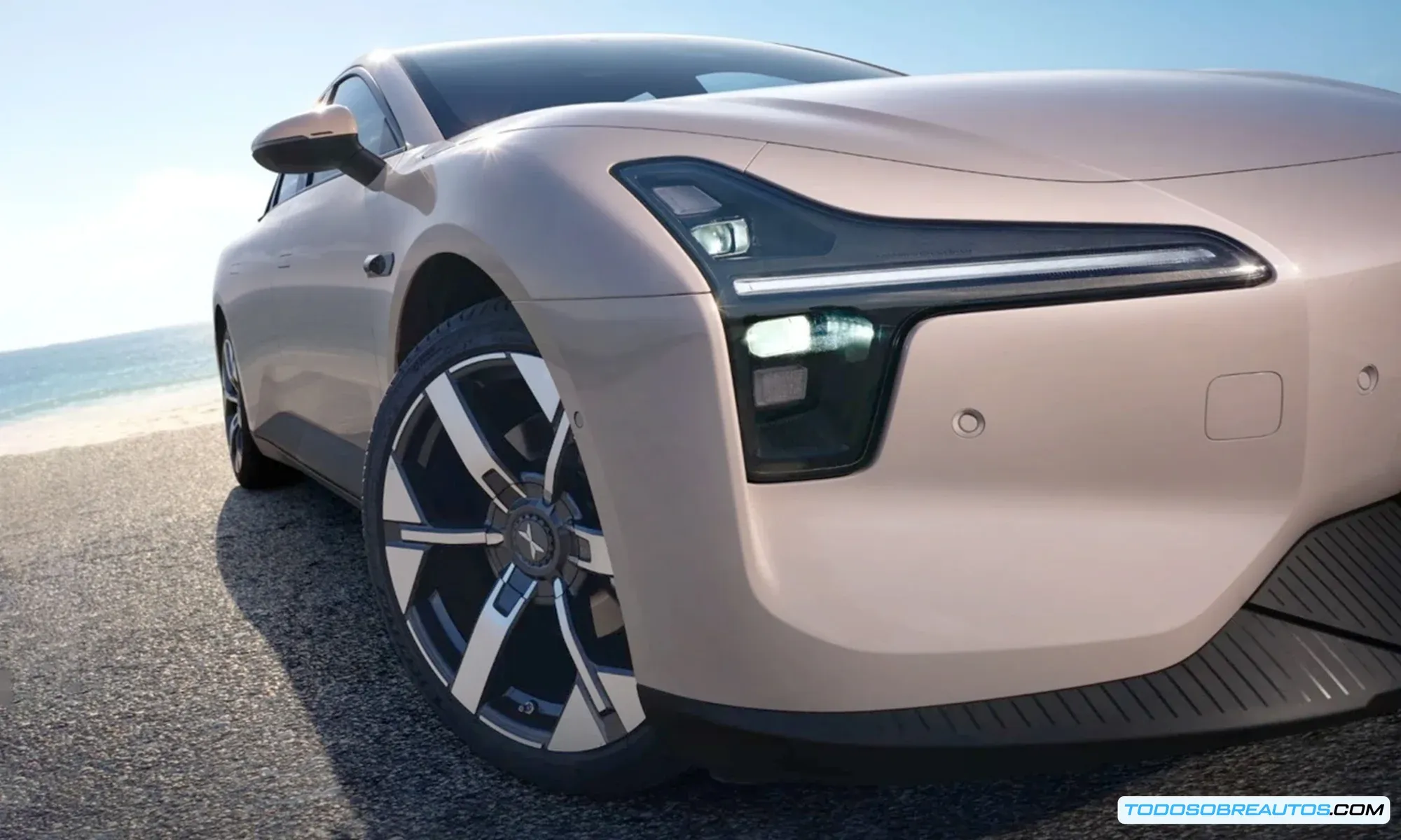 Imagen conceptual que muestra la comparación de tamaño entre un sistema de propulsión tradicional y el E-axle de Volvo.