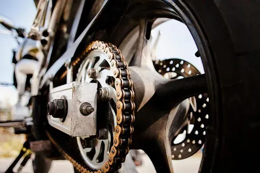 Poner a Punto tu Moto Tras el Invierno