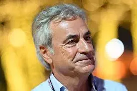 fia buscan frenar a carlos sainz sr. presidente