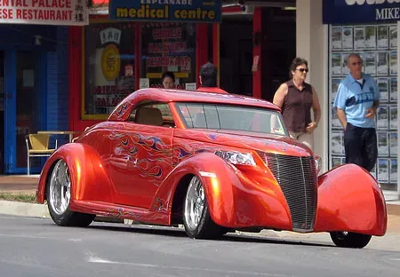 La Cultura 'Hot Rod' y el Espíritu de Superación