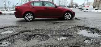 Daños por Baches en tu Coche