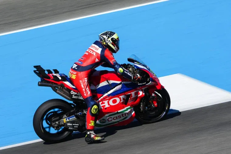 Joan Mir Prueba el Nuevo Motor Honda en Jerez