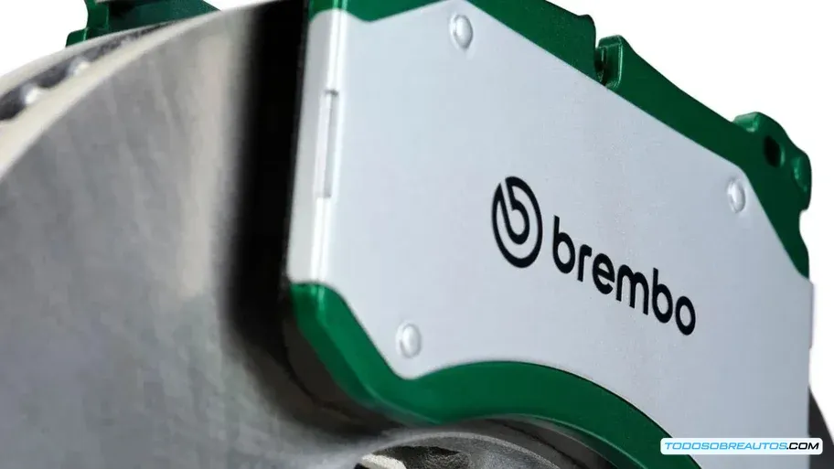 Imagen: Discos o pastillas Brembo Greentell o gráfico de reducción de residuos.