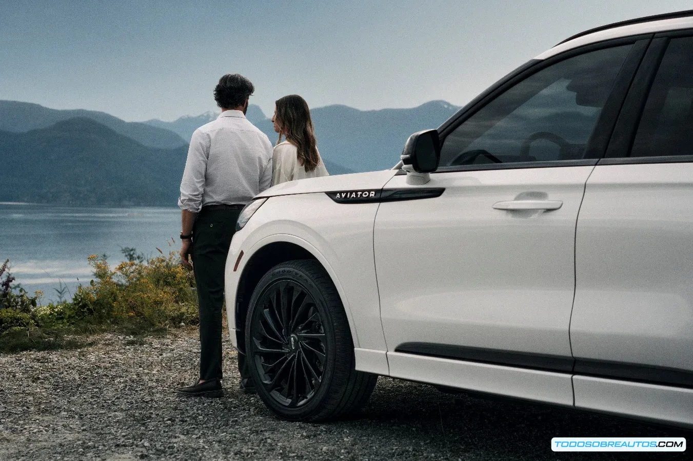 Imagen del Lincoln Co-Pilot360 mostrando algunos de sus componentes tecnológicos o el tablero del vehículo con el sistema activo.