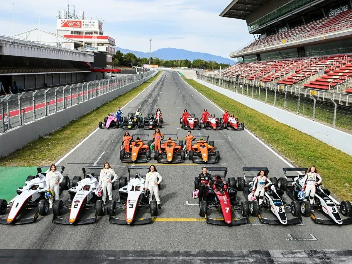 F1 Academy a la Fórmula E