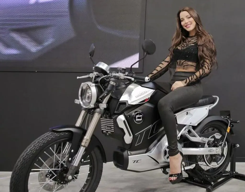 MotosUy Super Soco TC MAX Blanca