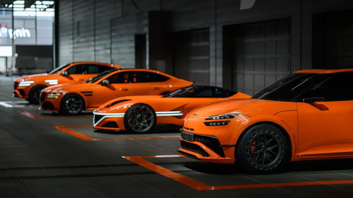 Vehículos Naranja Genesis Magma