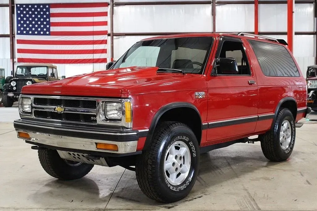 Chevy S-10 Blazer de 1987 Vehículo Rojo