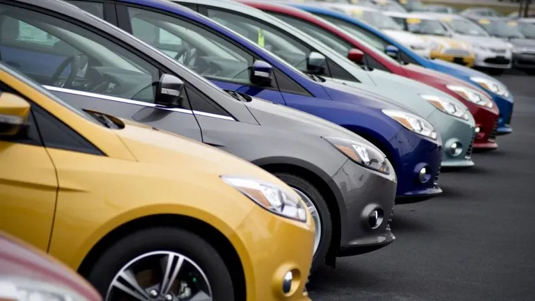 Esta imagen muestra autos de segunda mano en linea para la venta