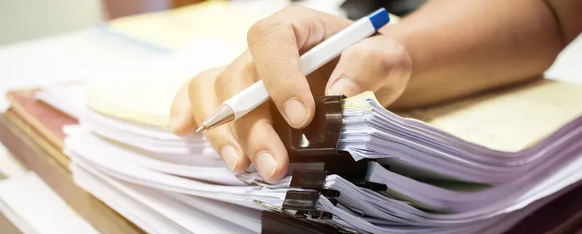 Imagen muestra documentación correcta y como estar con papeles en regla