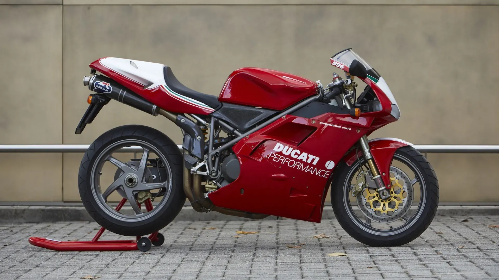 996 SPS 1999Moto Ducati, Comoda Para El Conductor