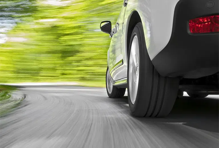 Esta Imagen Muestra La Seguridad Activa Ayudando Al Conductor A Prevenir Accidente Y Reduce La Probabilidades De Esto