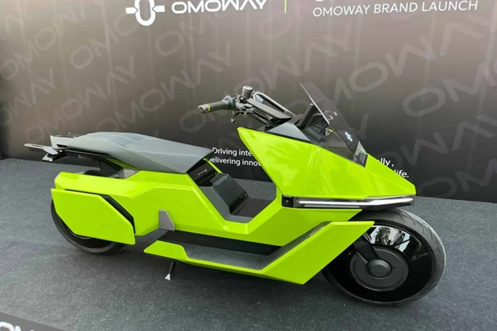Omoway Omo X Moto Autonoma De Color Amarilla