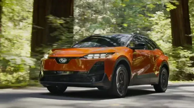 Subaru Uncharted EV En Carretera
