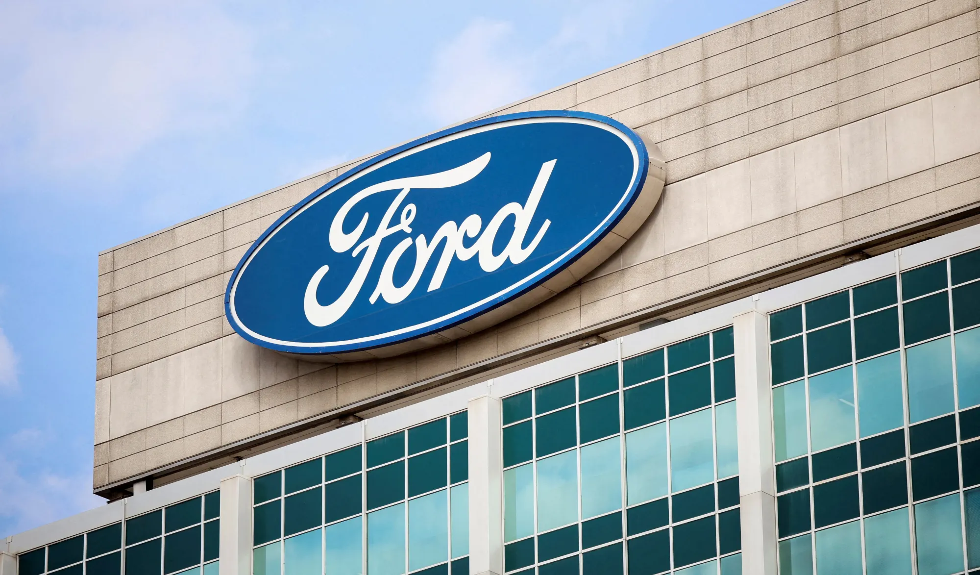 recall Ford 2025 frenos asistidos