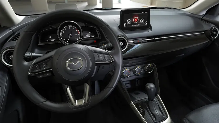 Mazda2 Sedán 2025 Interior