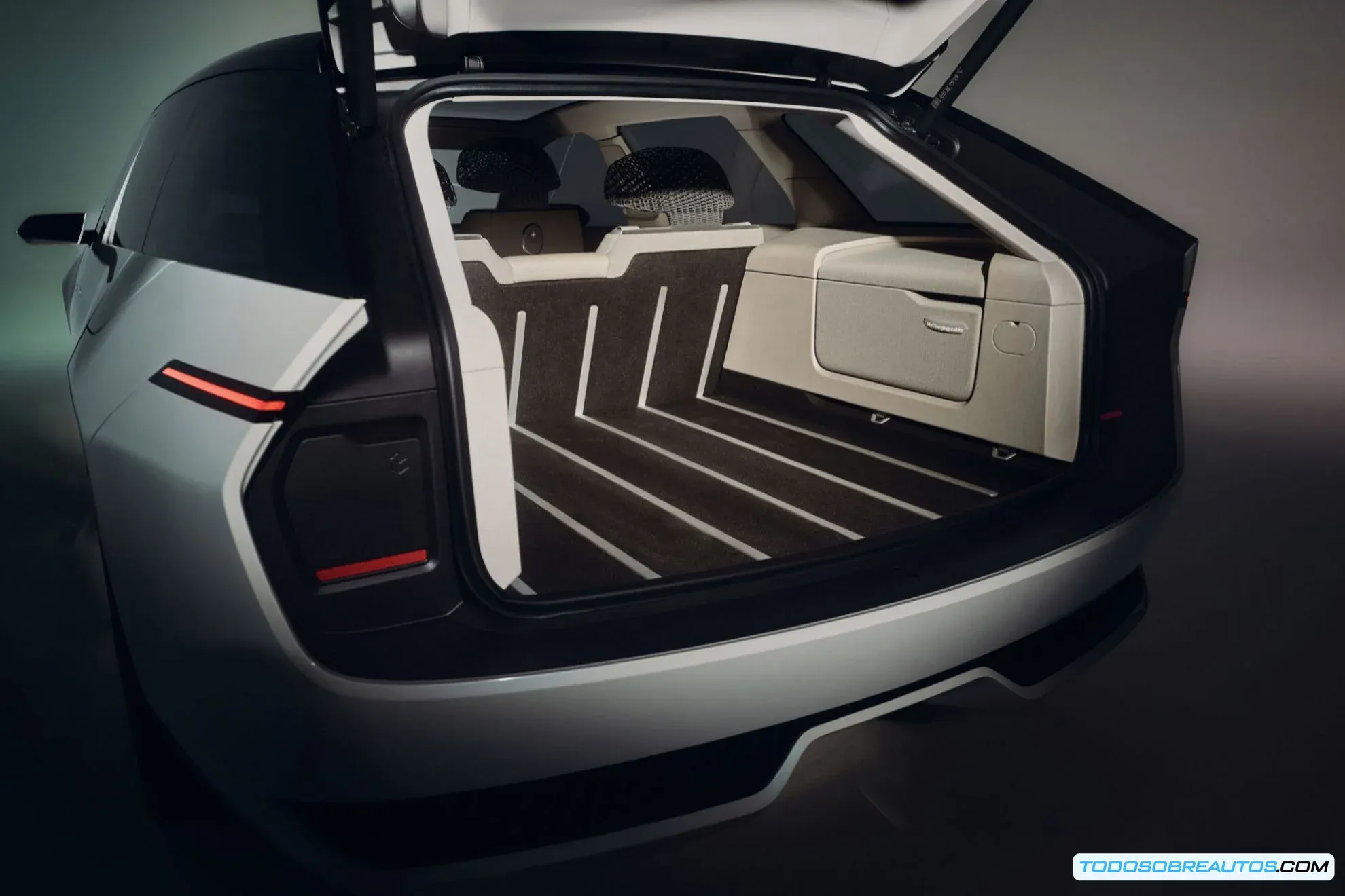 Skoda Vision O, perfil lateral con manillas escamoteables