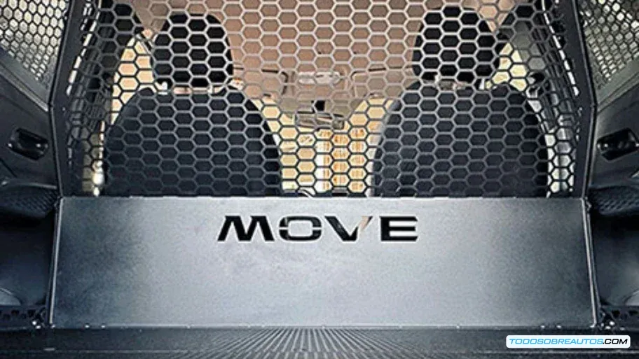 Interior de la Nissan Magnite Move Panel Van 2026 mostrando el área de carga