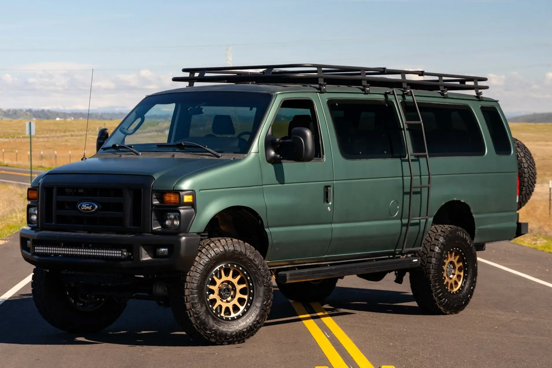 2009 Ford E-350 Super Duty XL 4x4