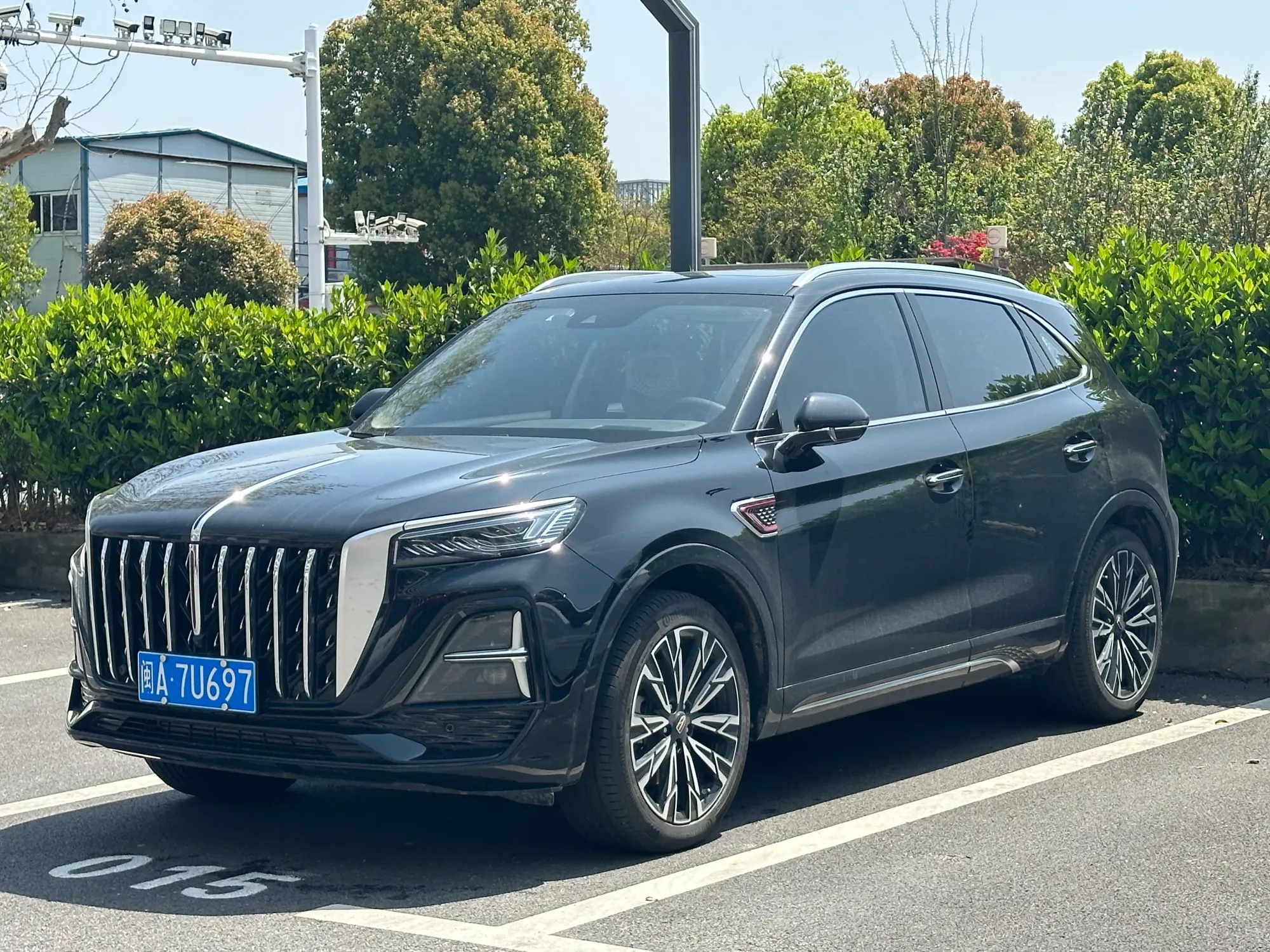 Hongqi EHS5 2025: debut en Europa de un nuevo SUV chino