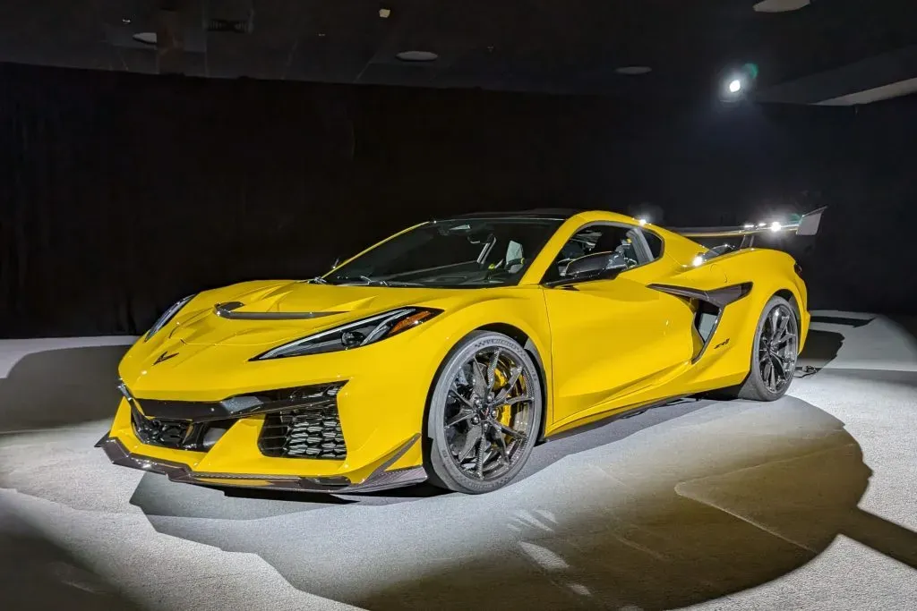 Corvette ZR1 2026 Color Amarillo