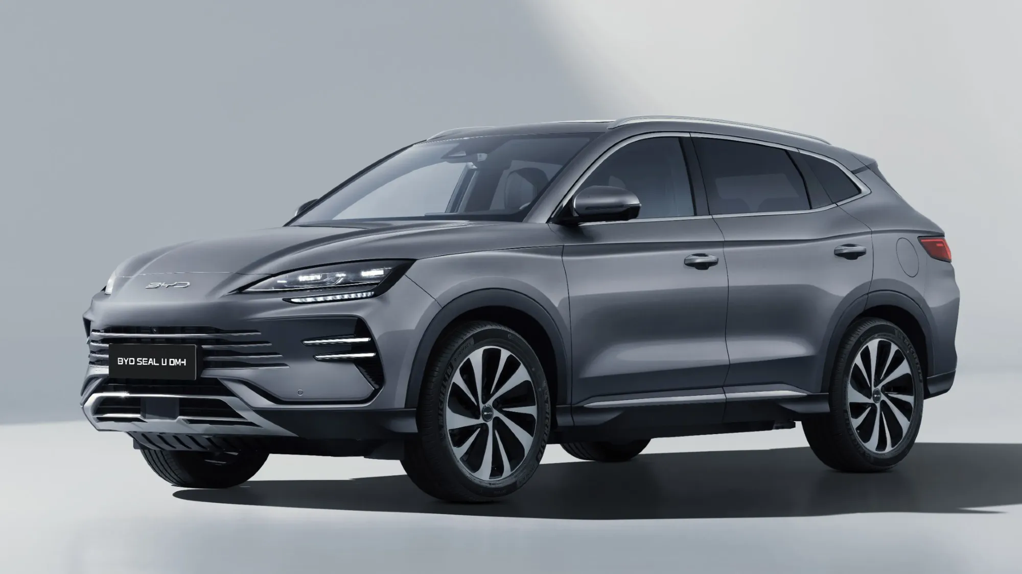 Cinco coches chinos no eléctricos que son una gran compra en 2024