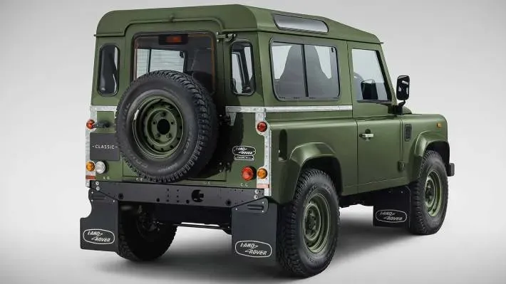 Land Rover Classic Defender V8