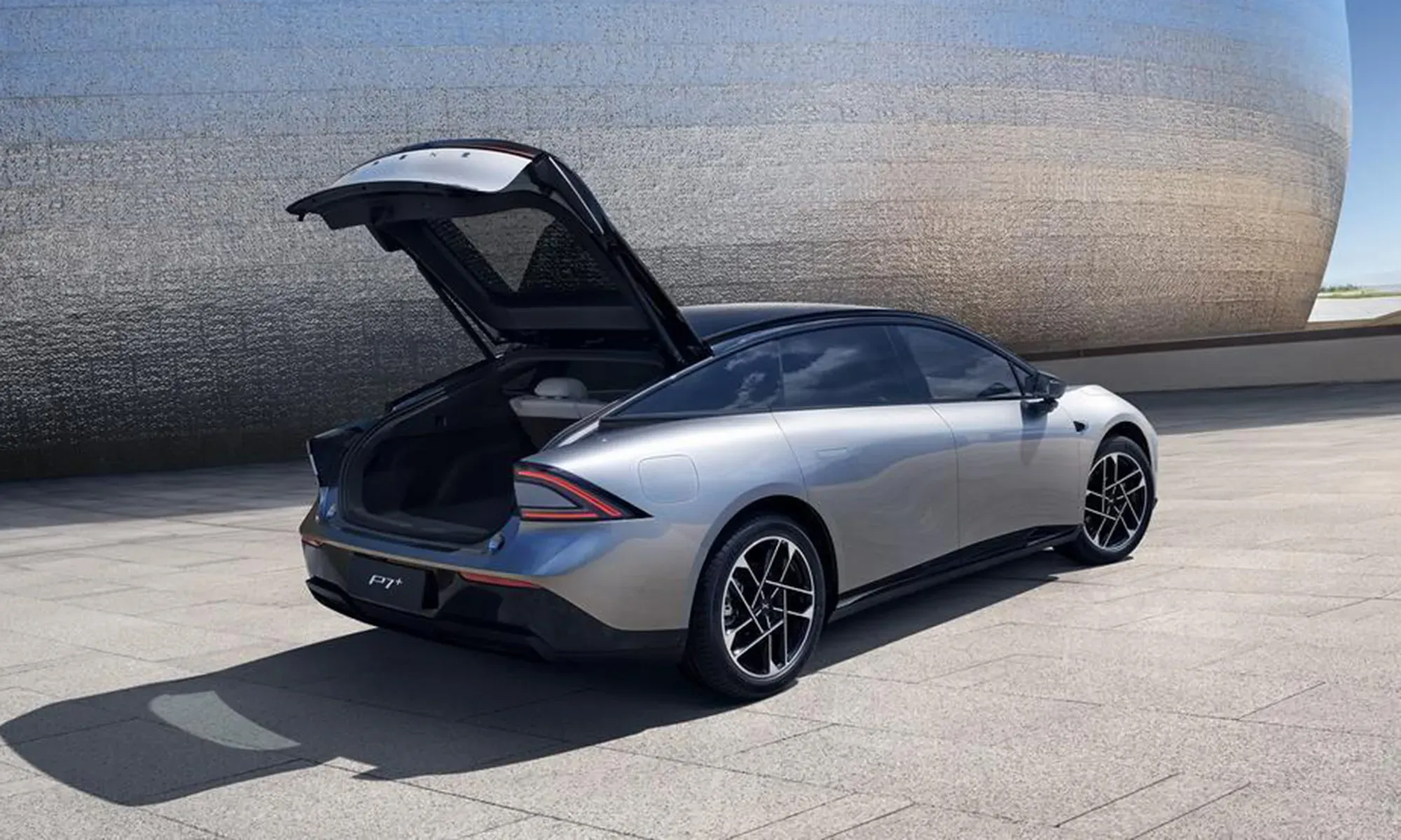 Xpeng lanza el P7+ en España: coche eléctrico sin sensores LiDAR