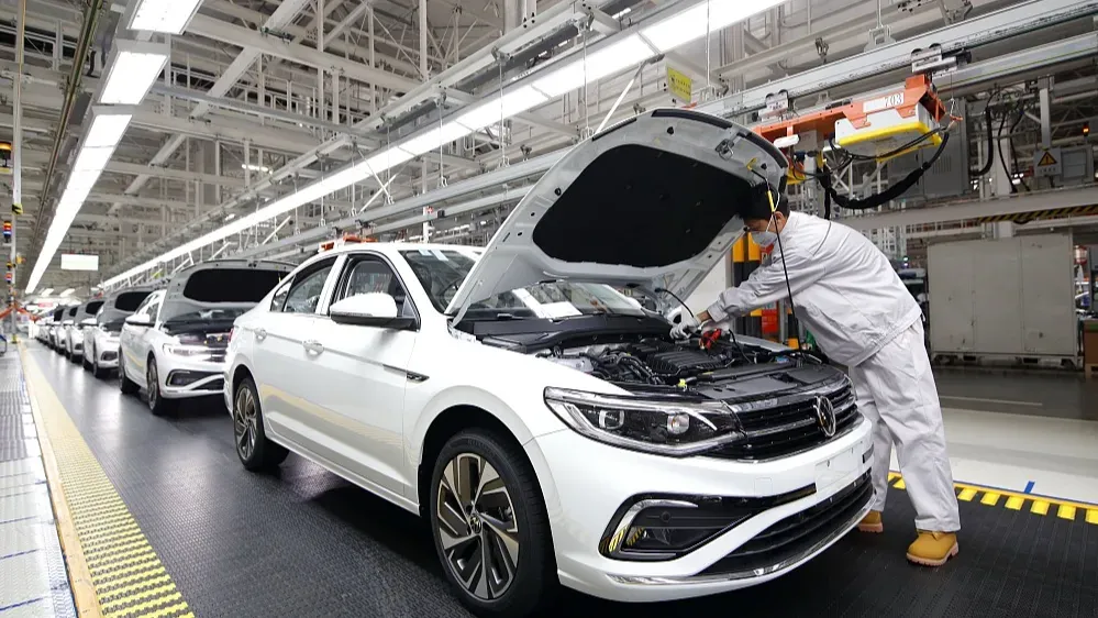 La industria automotriz china registra un crecimiento