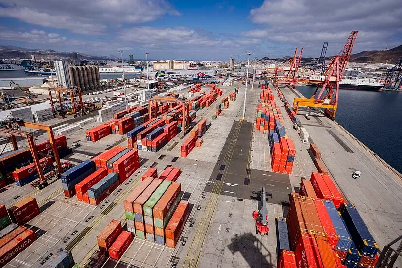 China se lanza al Ártico con una nueva ruta marítima para enviar más rápido