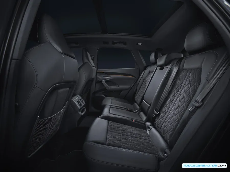 Luces traseras OLED 2.0 del Audi Q5 2025