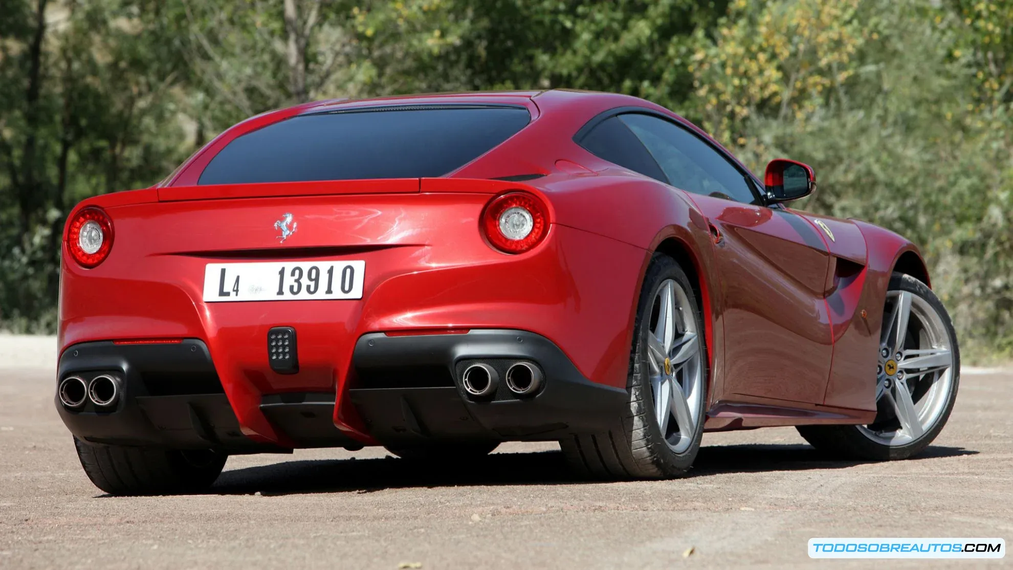 Interior de un Ferrari F12 Berlinetta