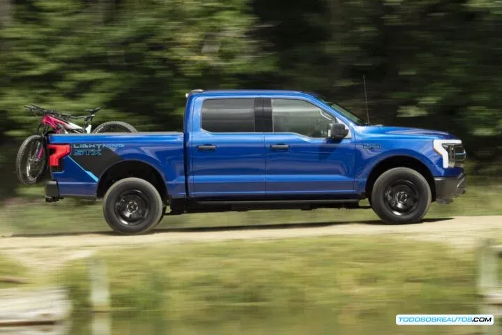 Ford F-150 Lightning 2026, vista lateral