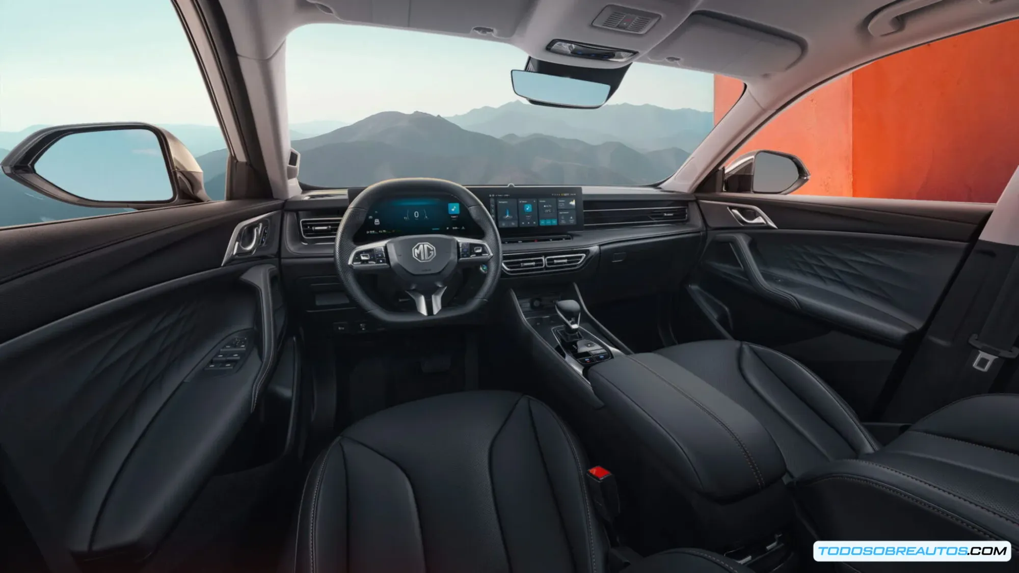 Interior y panel de control del MG HS Hybrid+